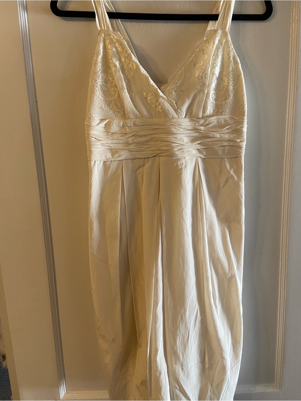 Elegant Cream Lace-Top Women’s Dress
